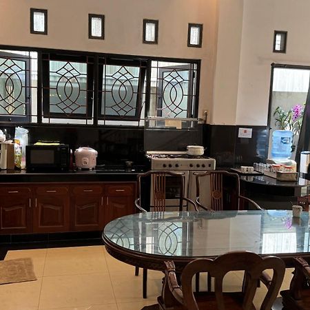 Fora Capsule Hostel Tuban Kuta Lombok Zewnętrze zdjęcie