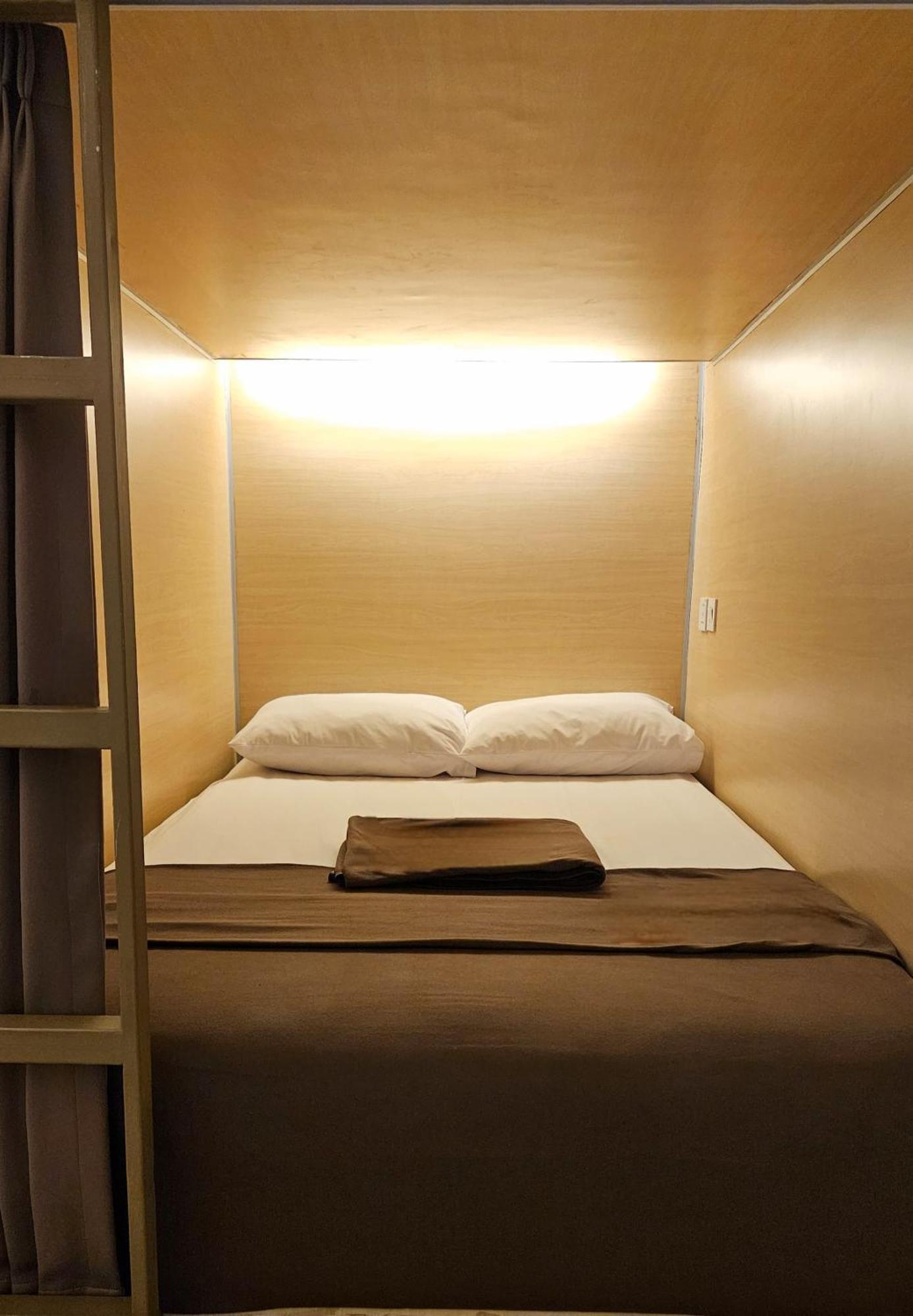 Fora Capsule Hostel Tuban Kuta Lombok Zewnętrze zdjęcie