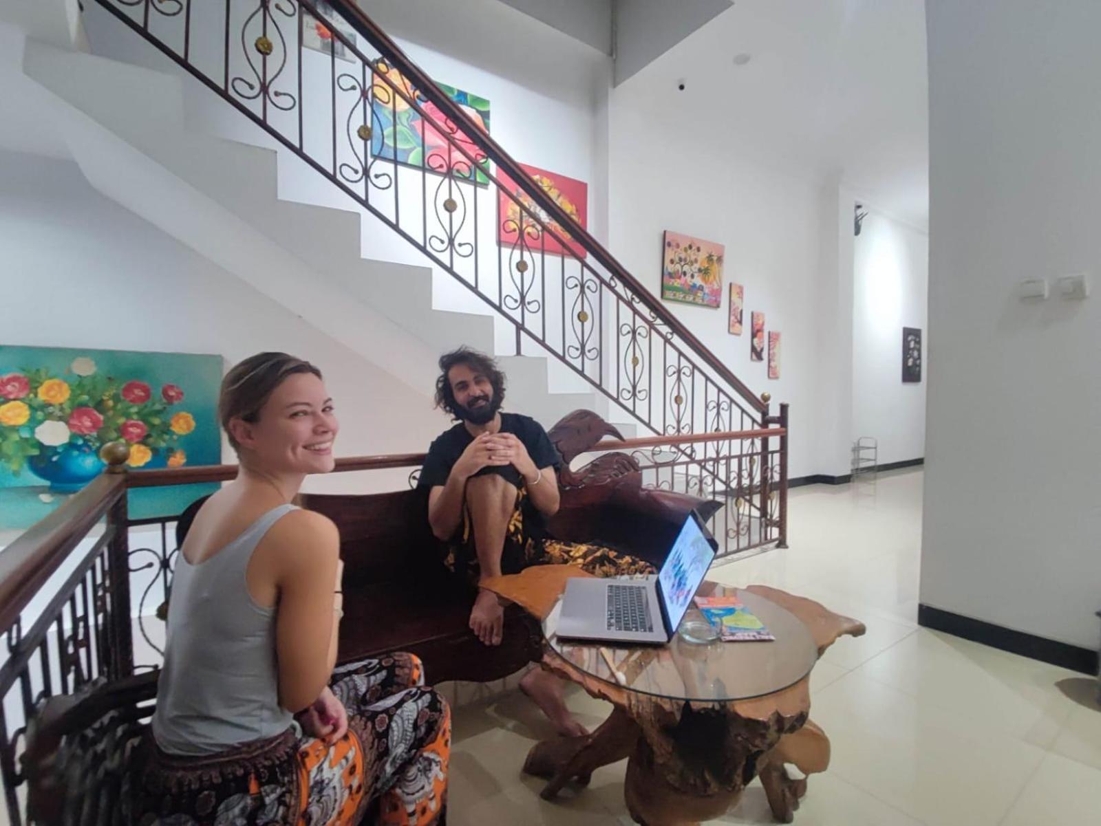Fora Capsule Hostel Tuban Kuta Lombok Zewnętrze zdjęcie